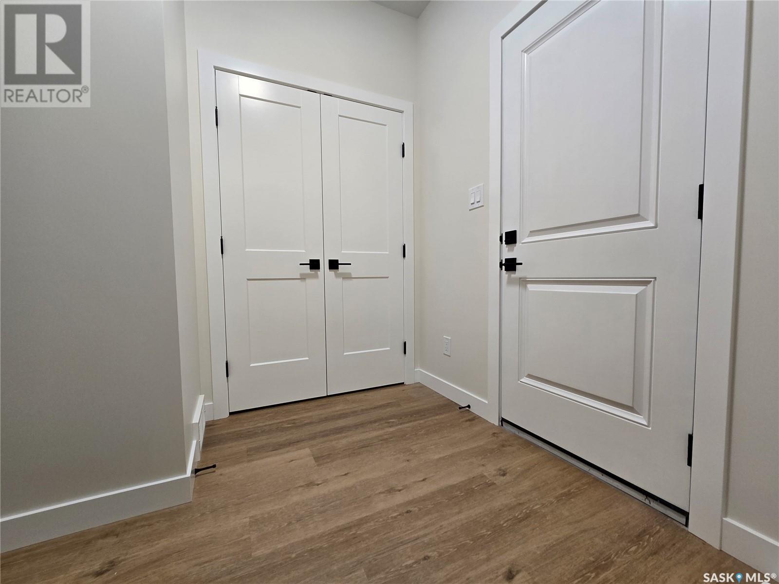 44 Kenney Crescent, Weyburn, Saskatchewan  S4H 1L3 - Photo 30 - SK010980