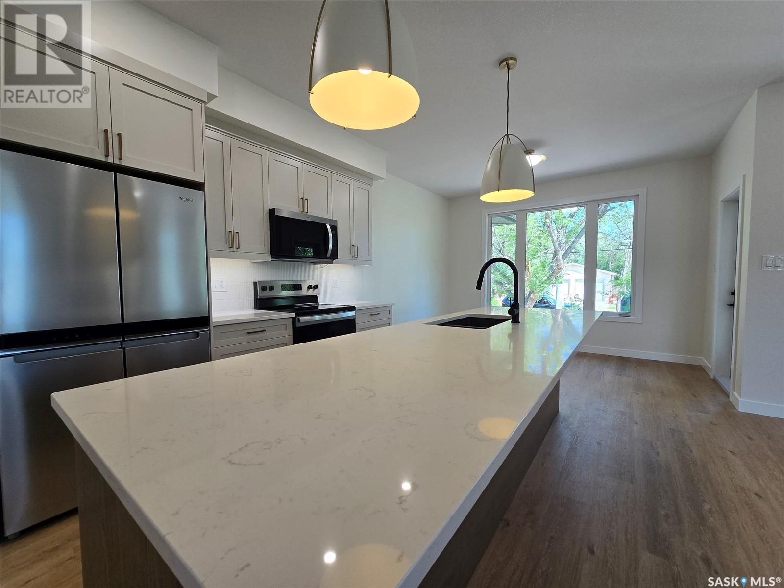 44 Kenney Crescent, Weyburn, Saskatchewan  S4H 1L3 - Photo 7 - SK010980