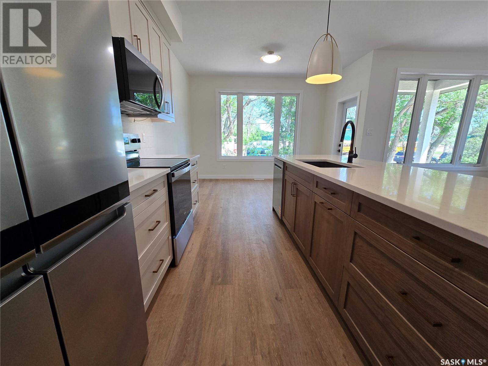 44 Kenney Crescent, Weyburn, Saskatchewan  S4H 1L3 - Photo 9 - SK010980