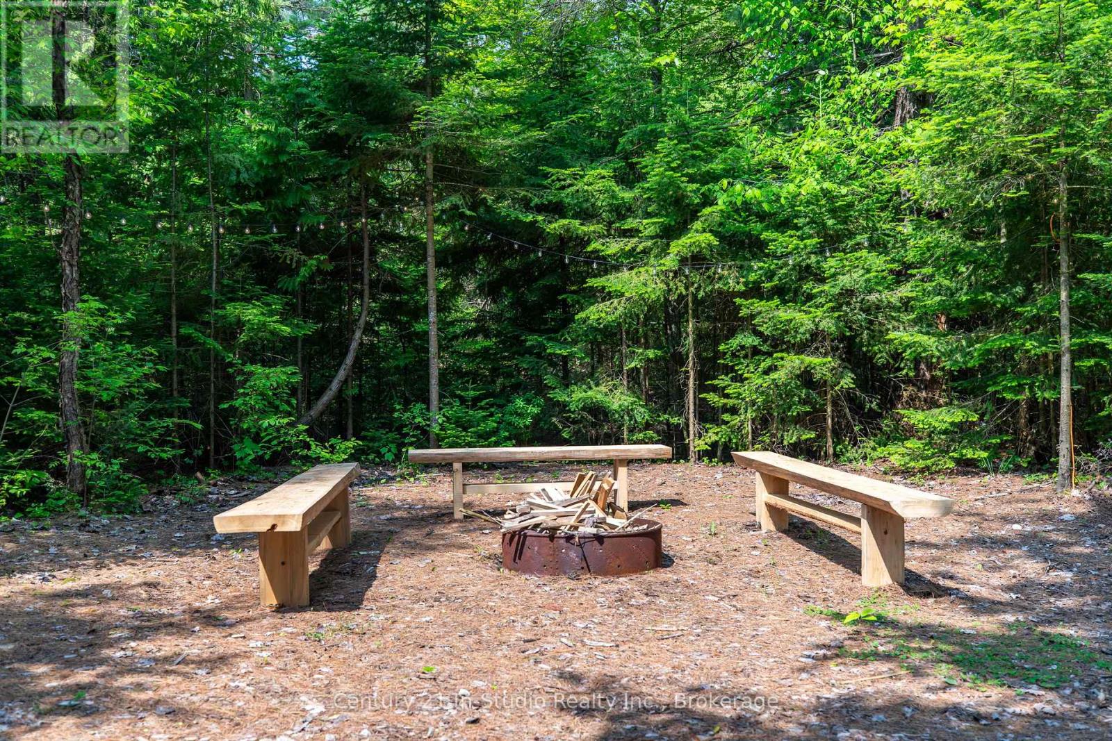 204 Ogimah Road, Native Leased Lands, Ontario  N0H 2T0 - Photo 15 - X12219694