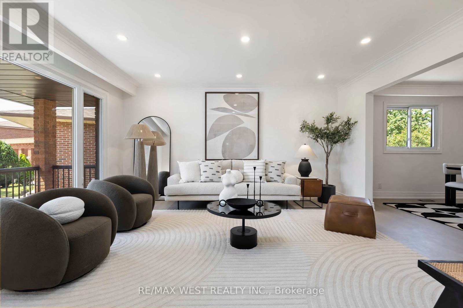 Property at 54 ELMARTIN DRIVE image 3