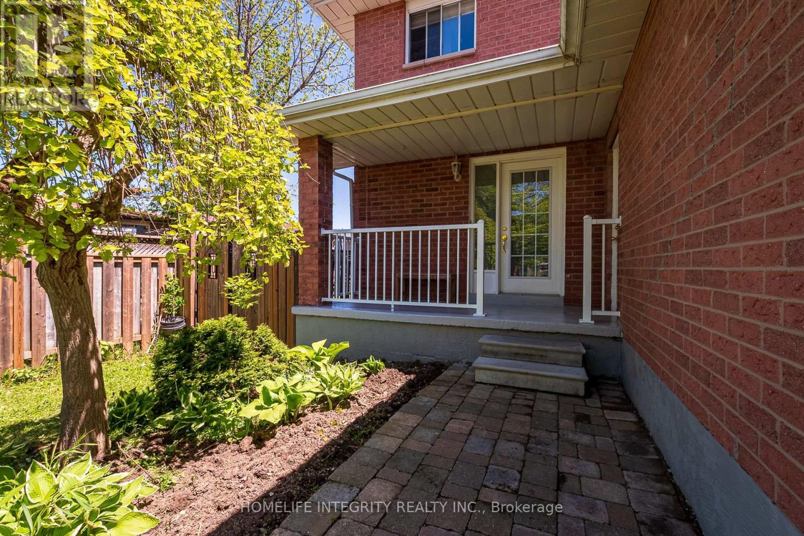 Property at 115 BEATTIE AVENUE image 3