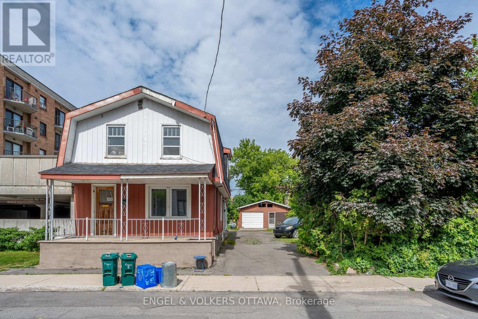 133 FORWARD AVENUE, ottawa, Ontario