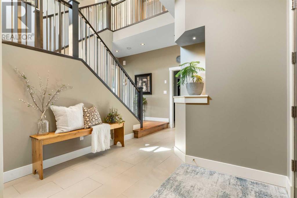 Property at 388 Coopers Terrace SW image 3