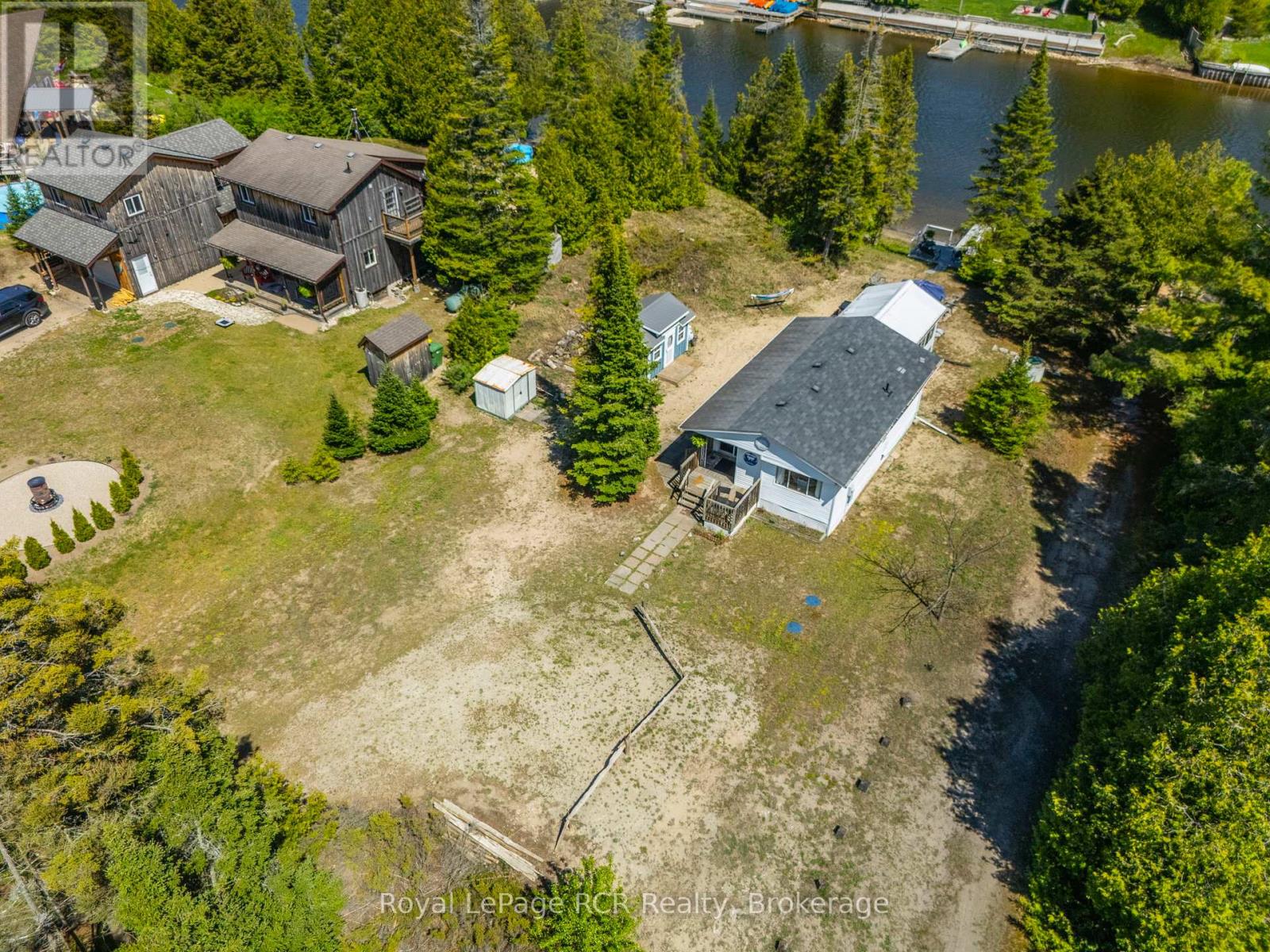 31 Sog-Je-Wa-Sa Drive, Native Leased Lands, Ontario  N0H 2G0 - Photo 36 - X12156821