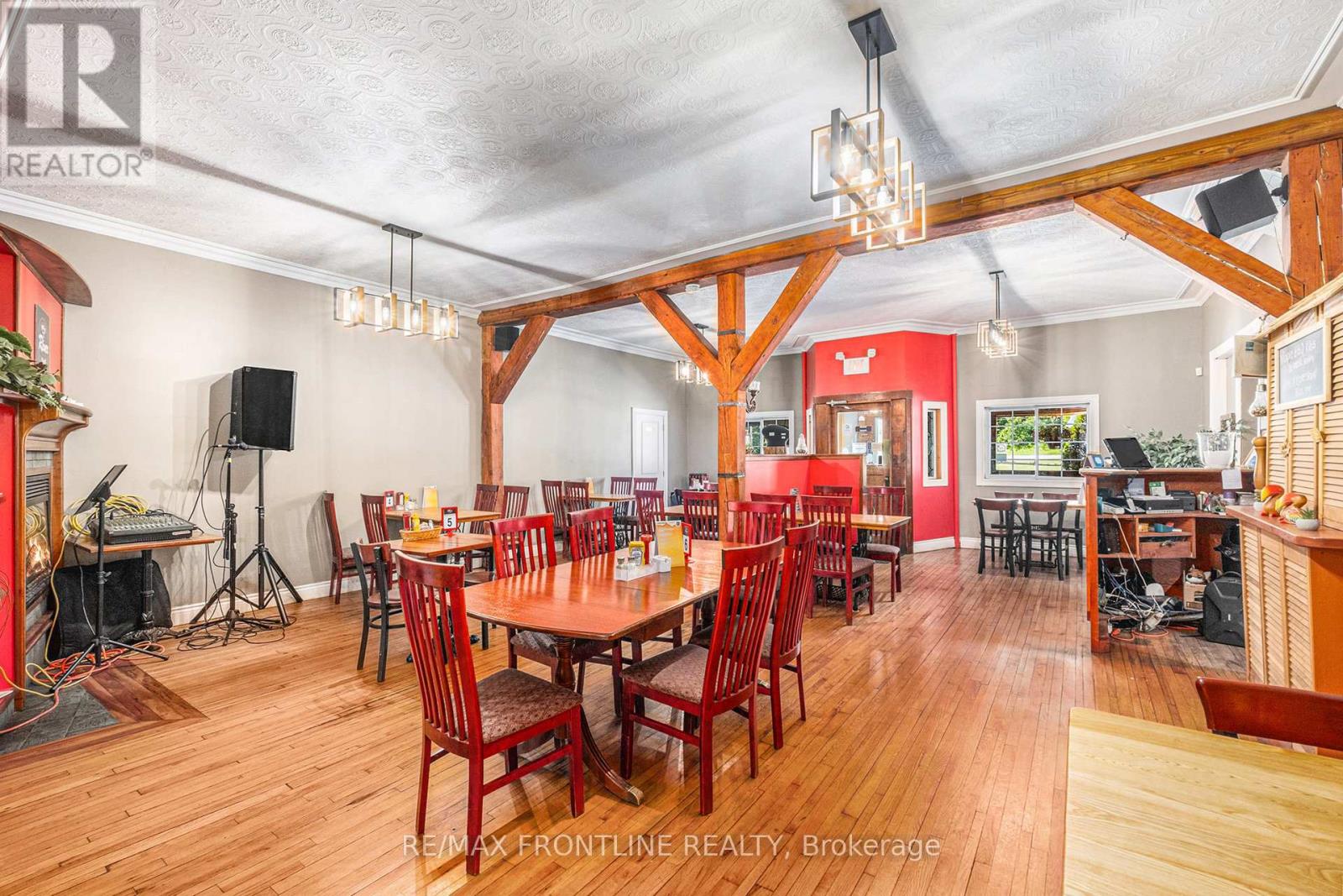 21980 Hwy 7 Highway, Tay Valley, Ontario  K0H 2B0 - Photo 8 - X12250350