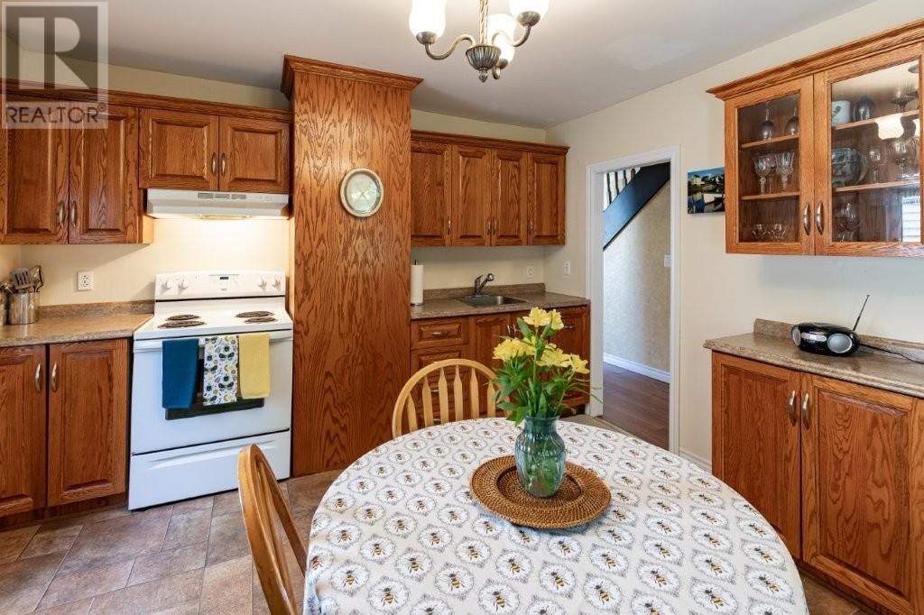 Property at 32 Warbury Street image 5