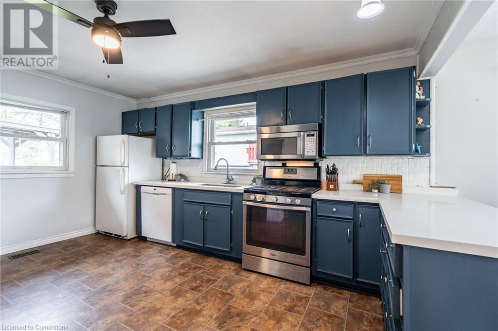 Property at 112 ANDERSON Avenue image 5