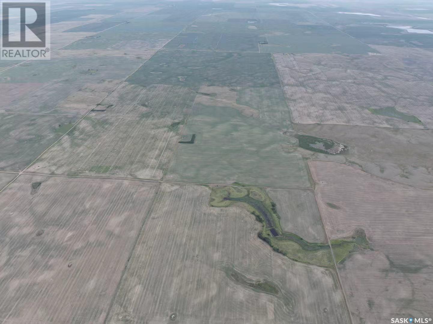 Golden Grain Enterprise Farm, Enterprise Rm No. 142, Saskatchewan  S0N 2E0 - Photo 2 - SK010982