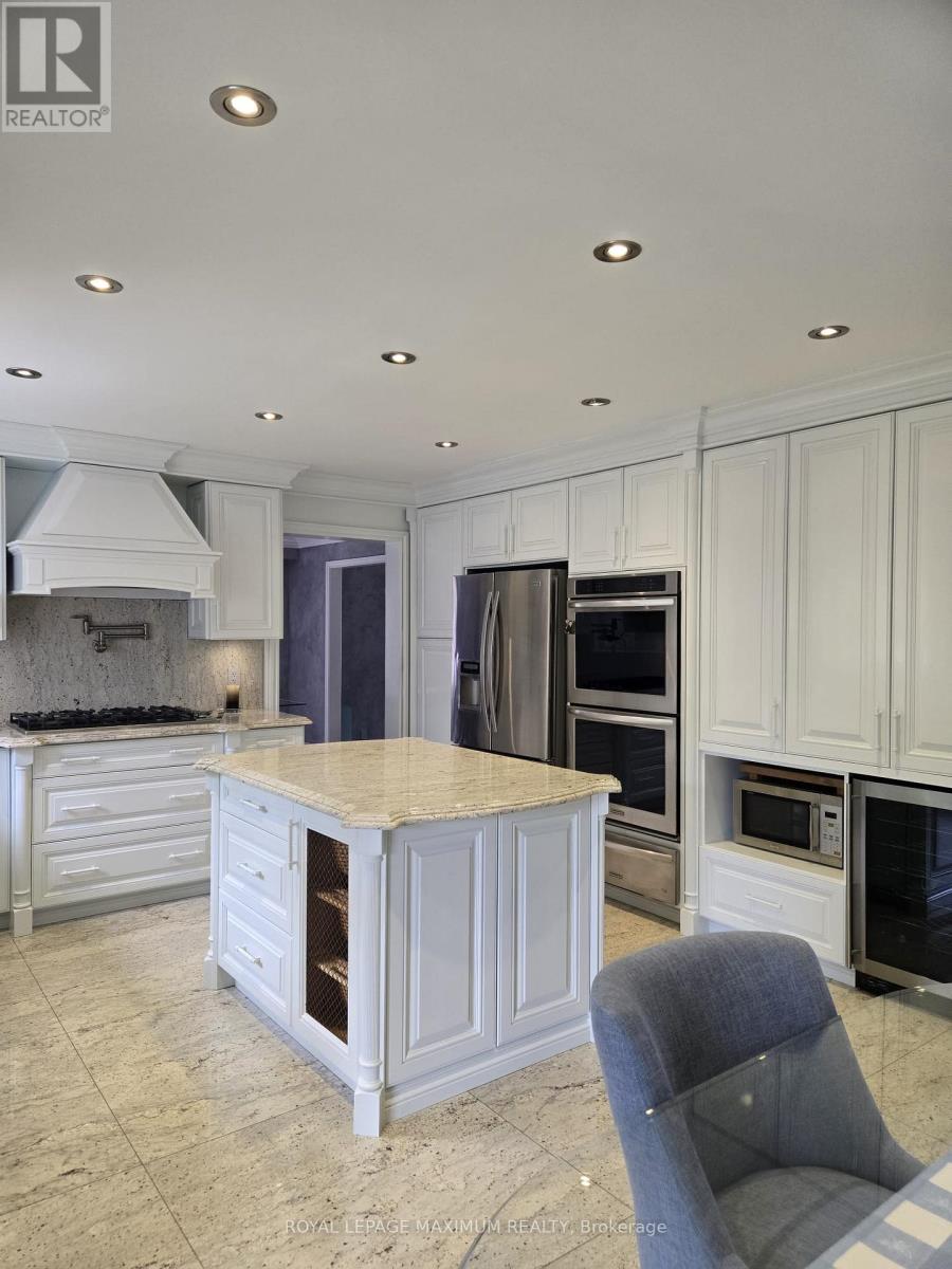 35 Lorengate Place, Vaughan, Ontario  L4L 2Y4 - Photo 11 - N12249998