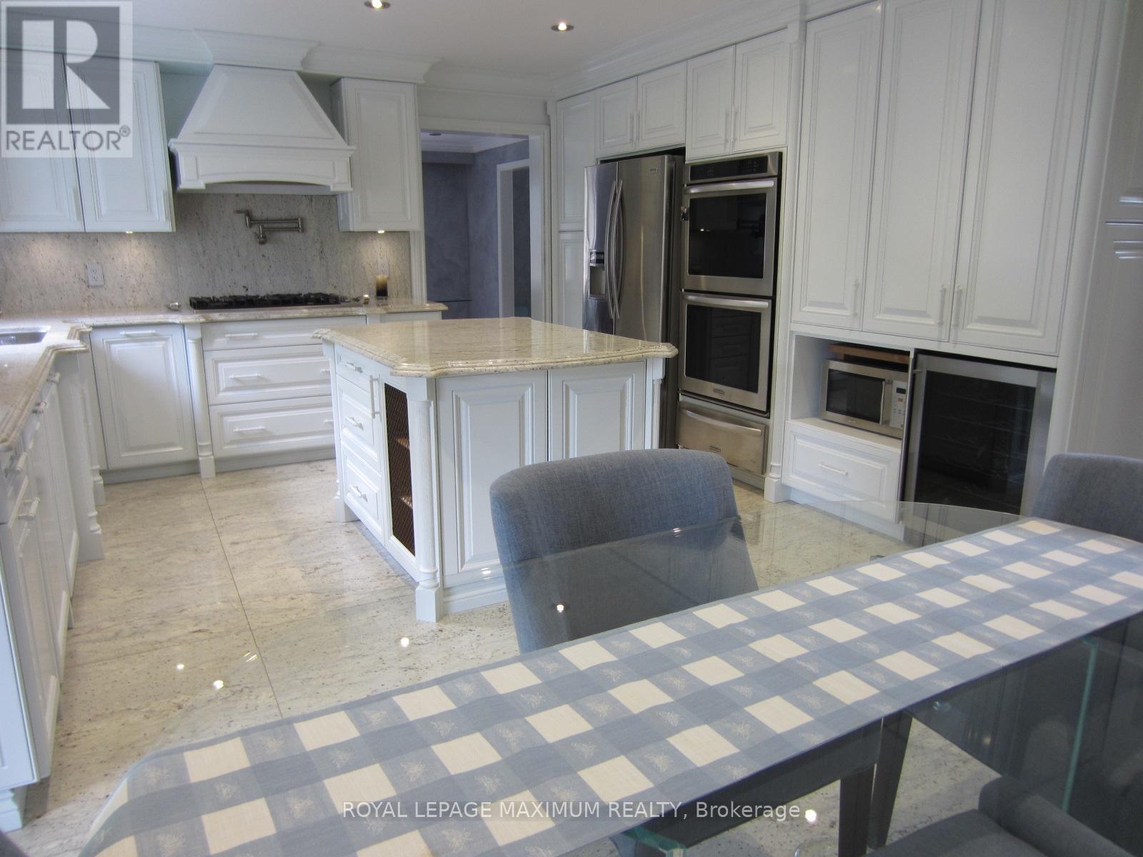 35 Lorengate Place, Vaughan, Ontario  L4L 2Y4 - Photo 12 - N12249998
