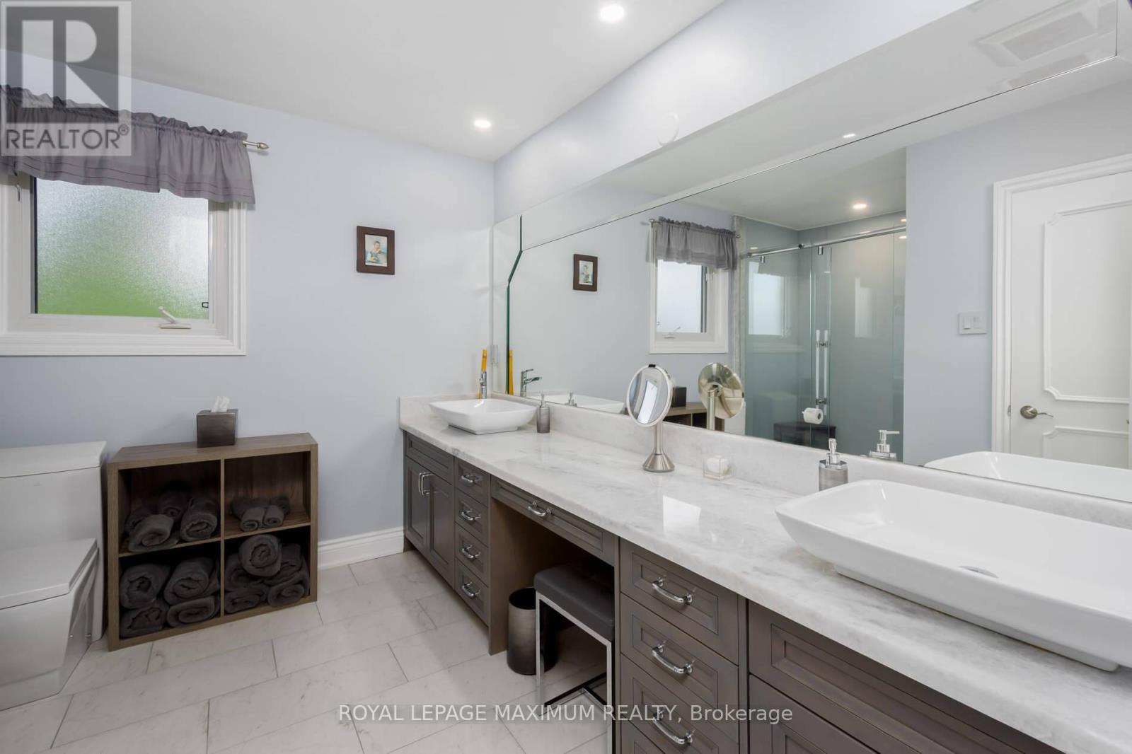 35 Lorengate Place, Vaughan, Ontario  L4L 2Y4 - Photo 18 - N12249998