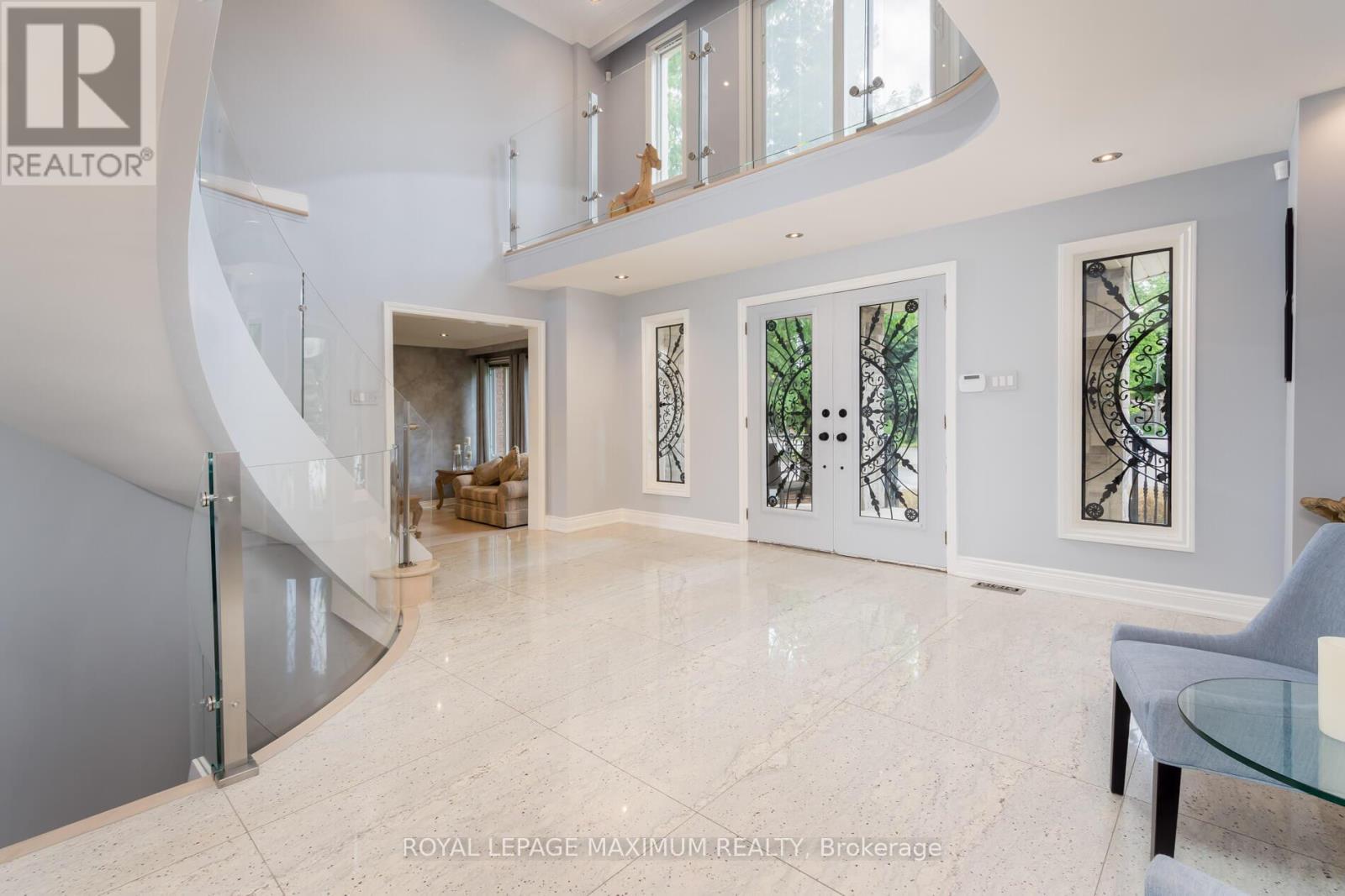 Property at 35 LORENGATE PLACE image 2