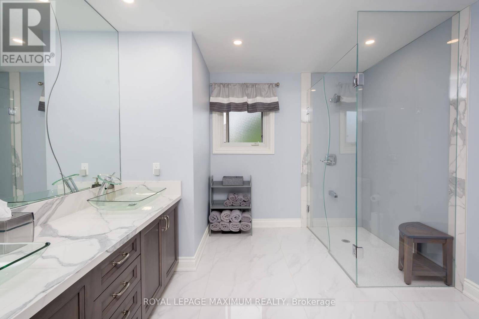 35 Lorengate Place, Vaughan, Ontario  L4L 2Y4 - Photo 22 - N12249998