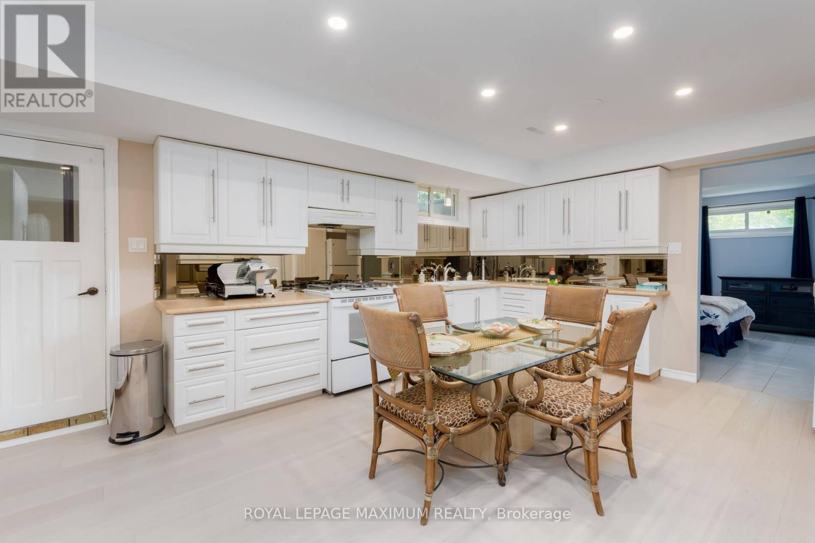 35 Lorengate Place, Vaughan, Ontario  L4L 2Y4 - Photo 26 - N12249998
