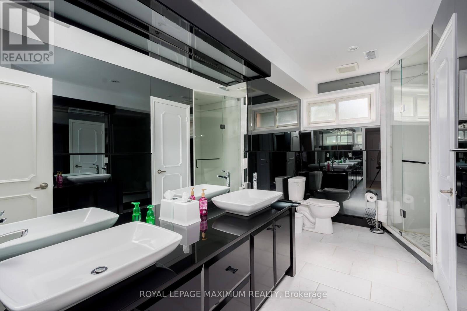 35 Lorengate Place, Vaughan, Ontario  L4L 2Y4 - Photo 28 - N12249998