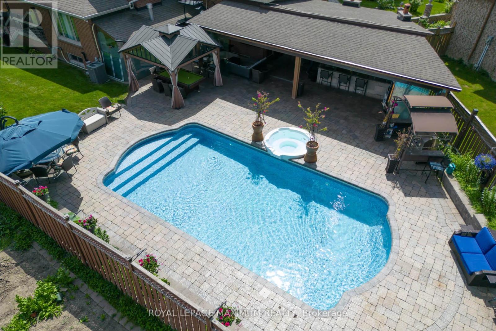 35 Lorengate Place, Vaughan, Ontario  L4L 2Y4 - Photo 42 - N12249998