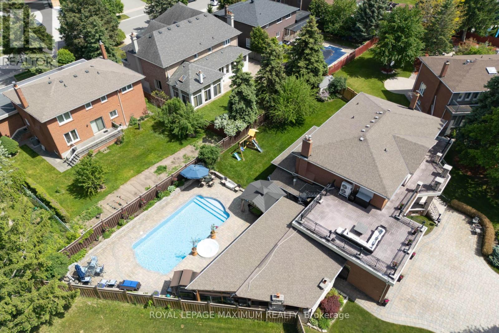 35 Lorengate Place, Vaughan, Ontario  L4L 2Y4 - Photo 43 - N12249998