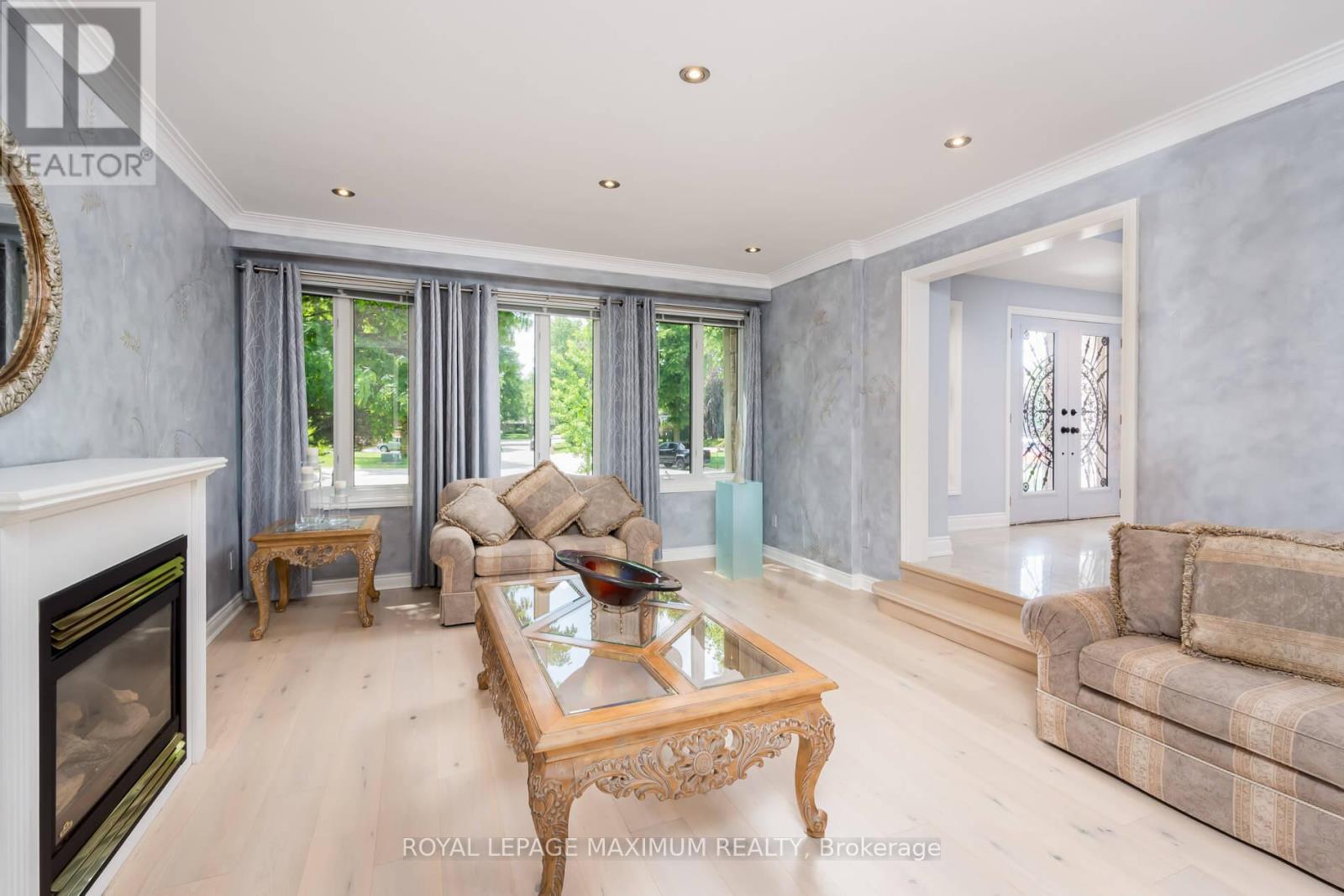 Property at 35 LORENGATE PLACE image 5