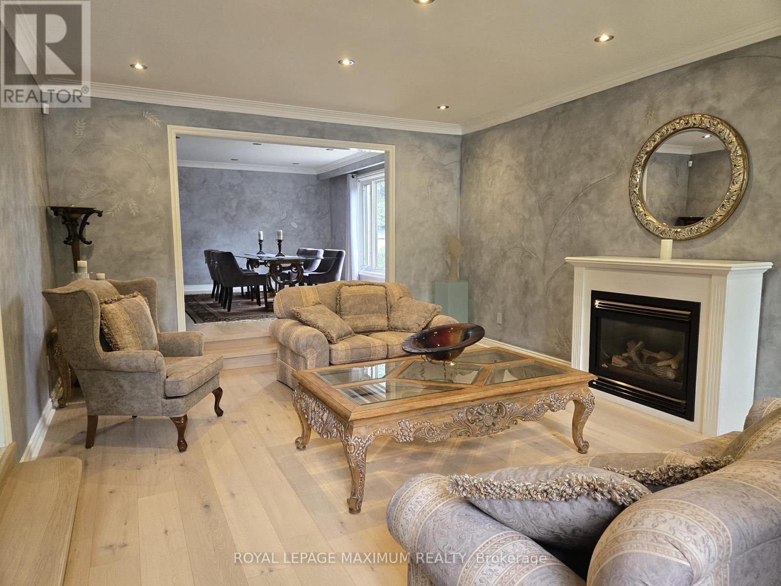 35 Lorengate Place, Vaughan, Ontario  L4L 2Y4 - Photo 6 - N12249998