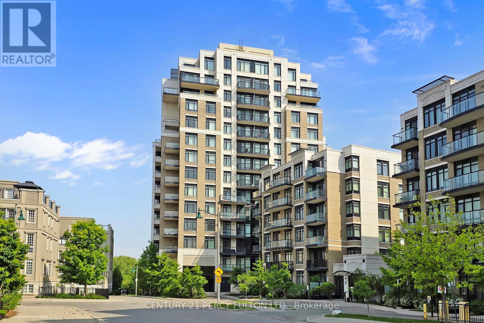 Property at 207 - 131 UPPER DUKE CRESCENT image 1