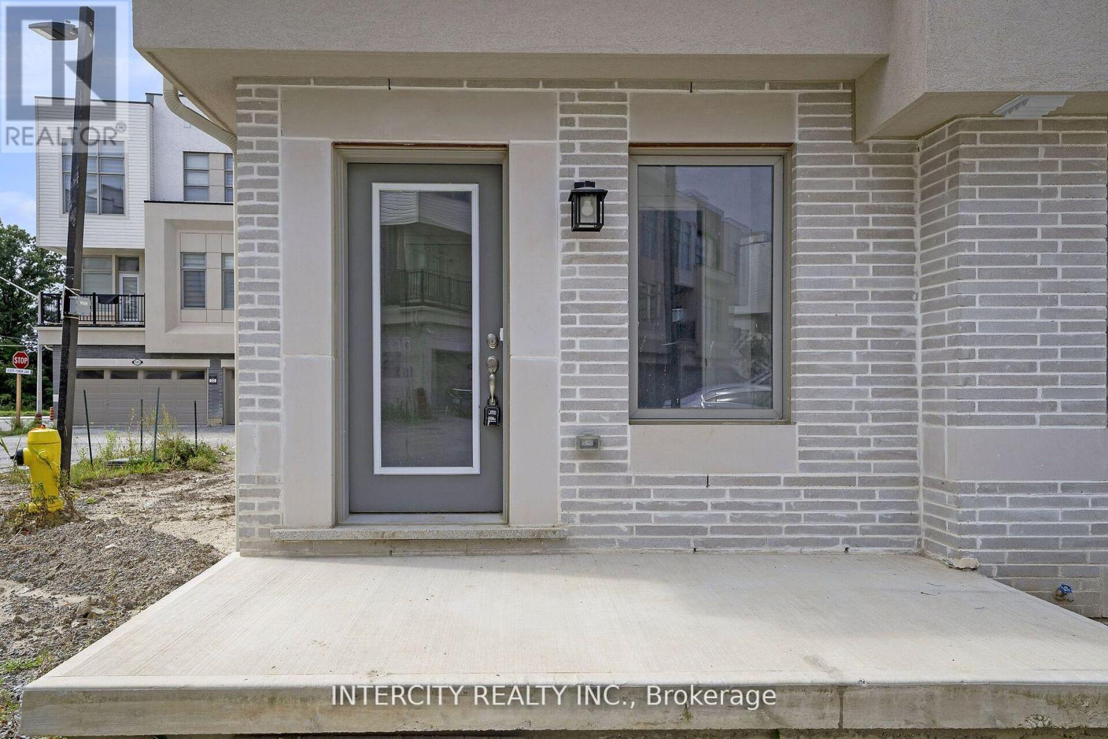 Property at 7 ALBERT FIRMAN LANE S image 3