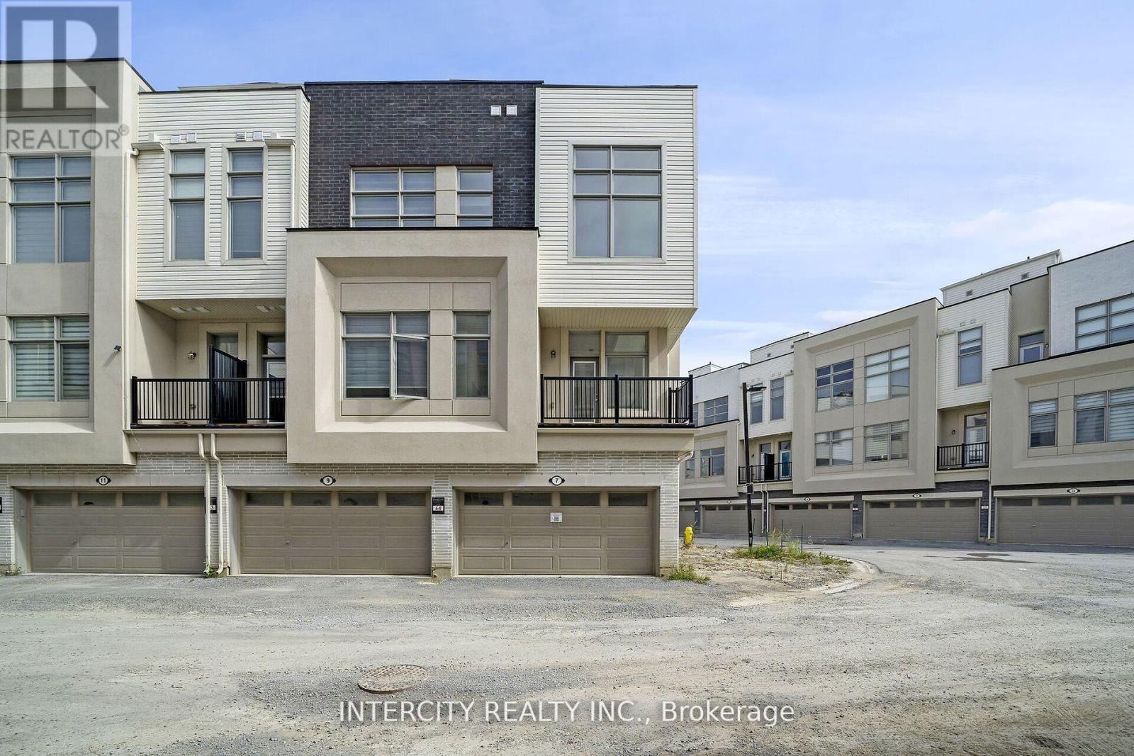 Property at 7 ALBERT FIRMAN LANE S image 5