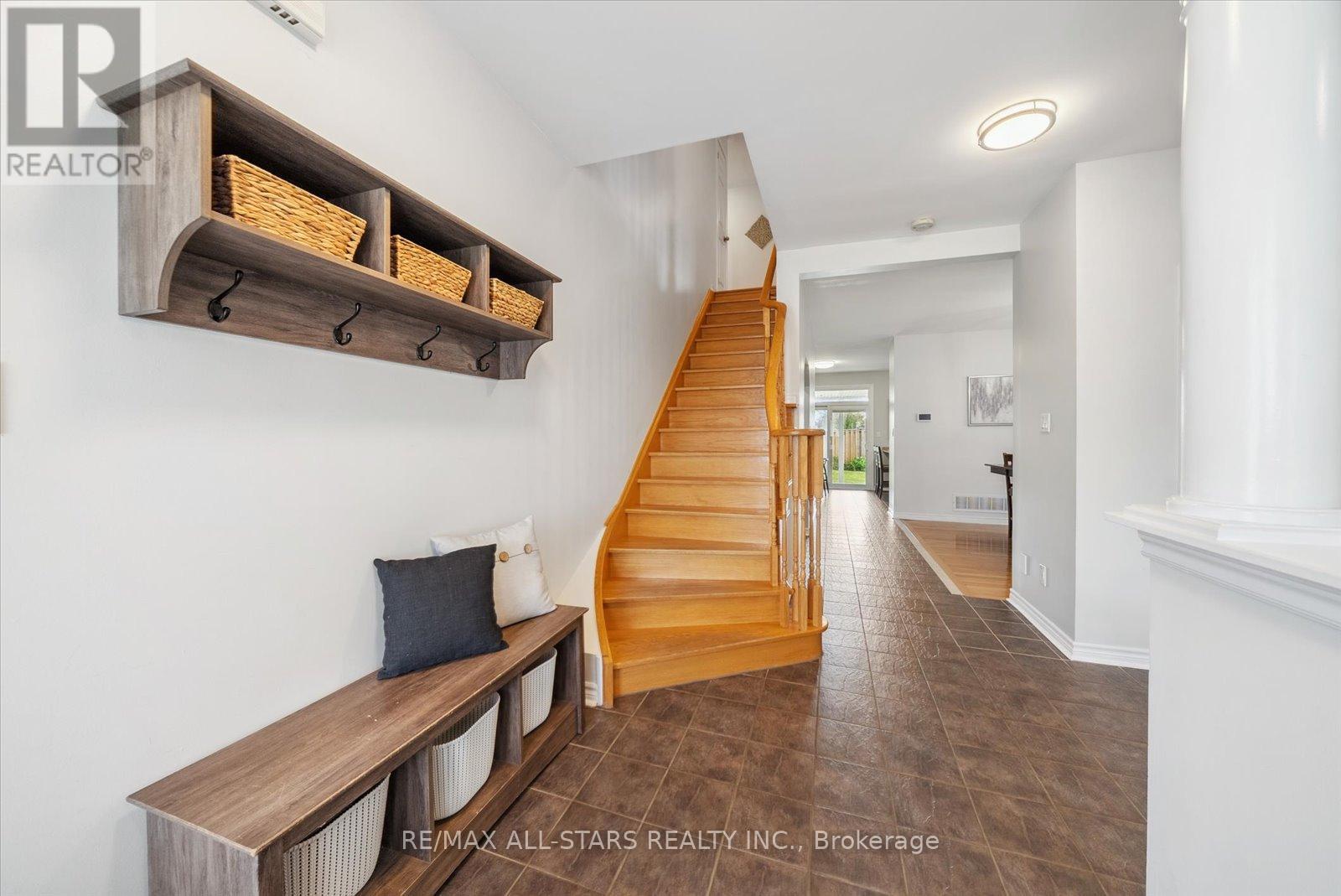 Property at 102 HERREMA BOULEVARD image 4