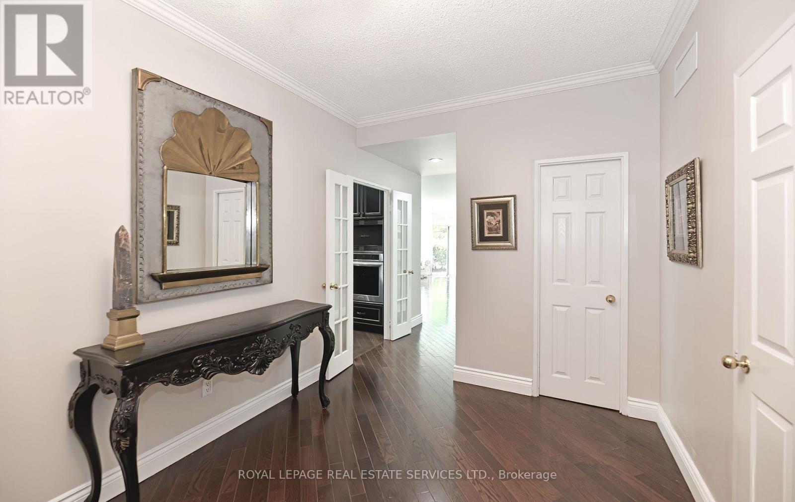 Property at 113 - 7905 BAYVIEW AVENUE image 5