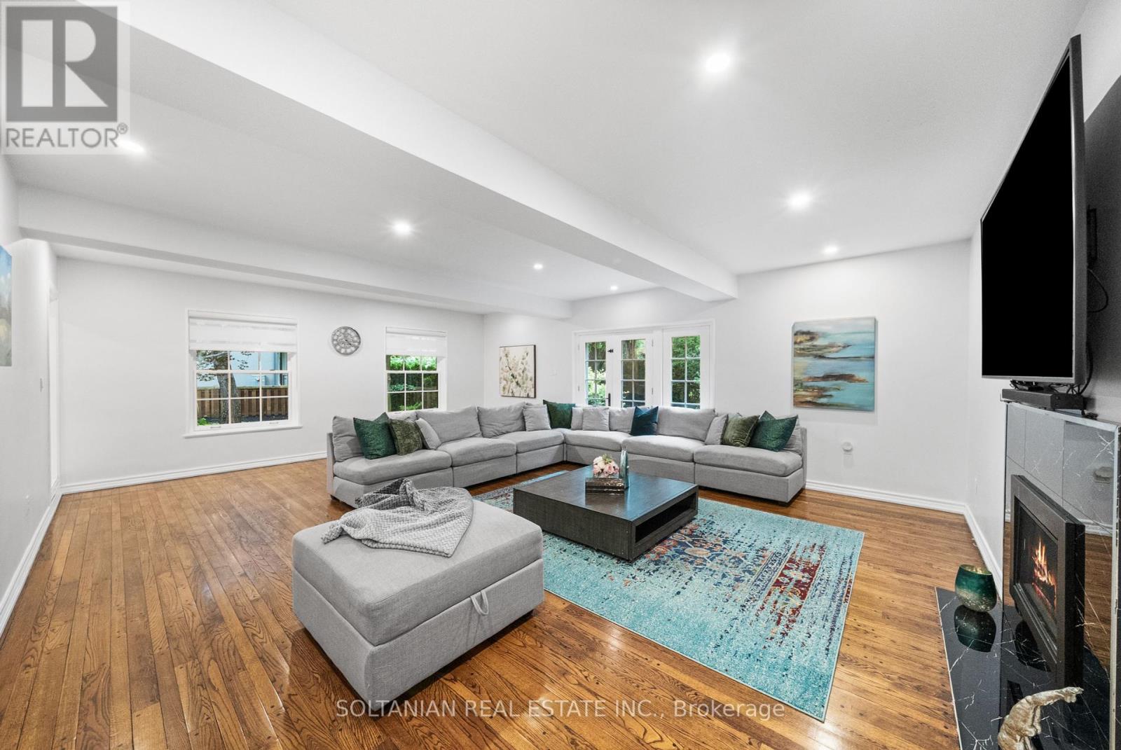 Property at 24 LAURELEAF ROAD image 1