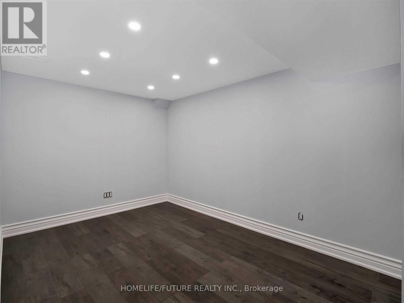 33 Retreat Boulevard, Vaughan, Ontario  L4H 0C1 - Photo 13 - N12250361