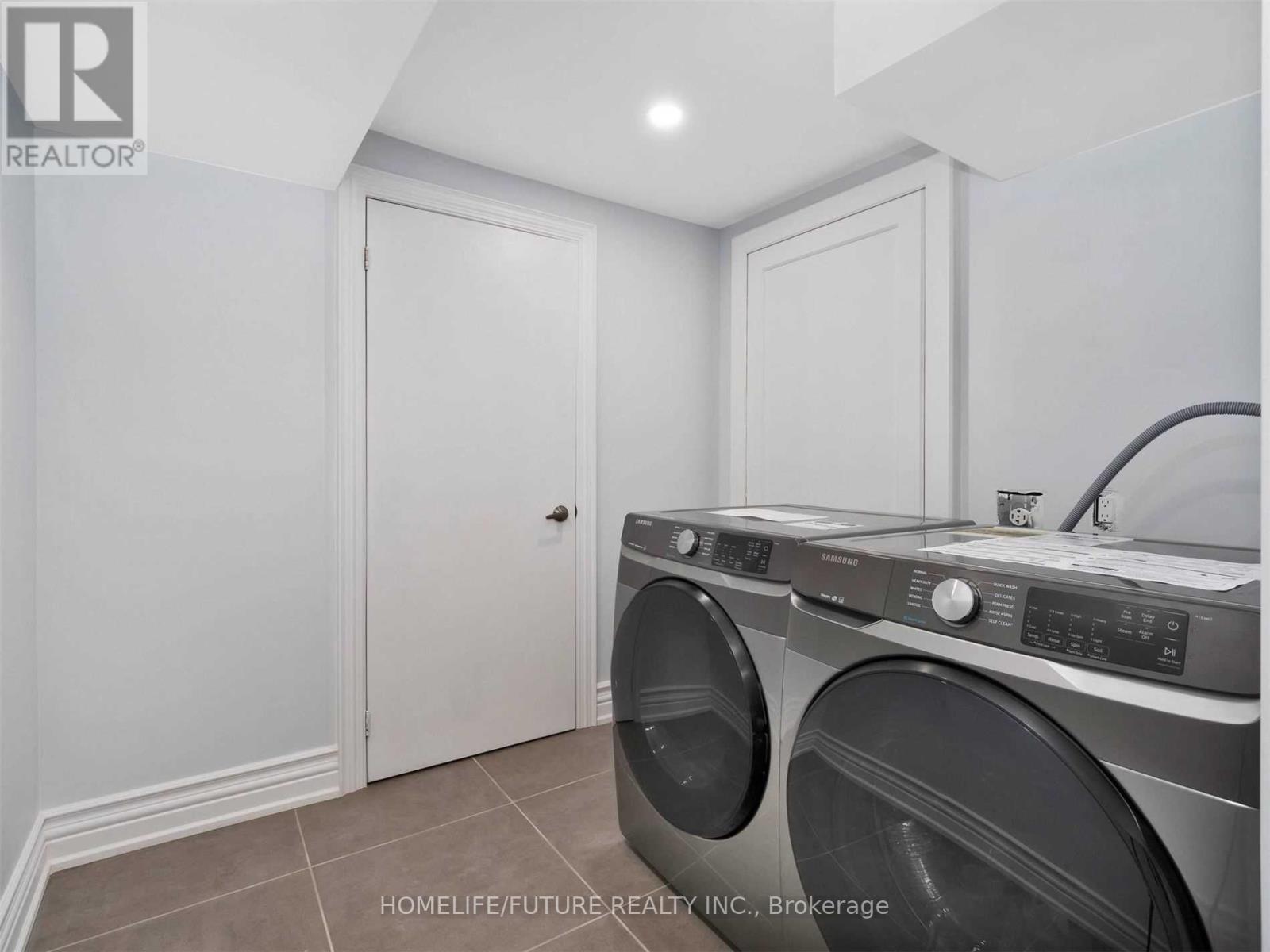 33 Retreat Boulevard, Vaughan, Ontario  L4H 0C1 - Photo 15 - N12250361