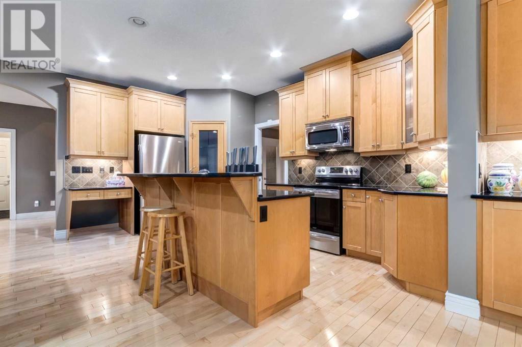 Property at 207 Tuscany Glen Park NW image 4