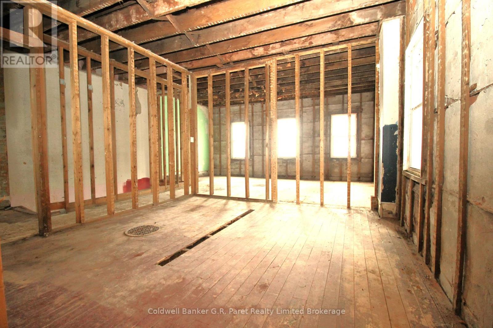 6 Church Street W, Norwich, Ontario  N0J 1C0 - Photo 9 - X12250385