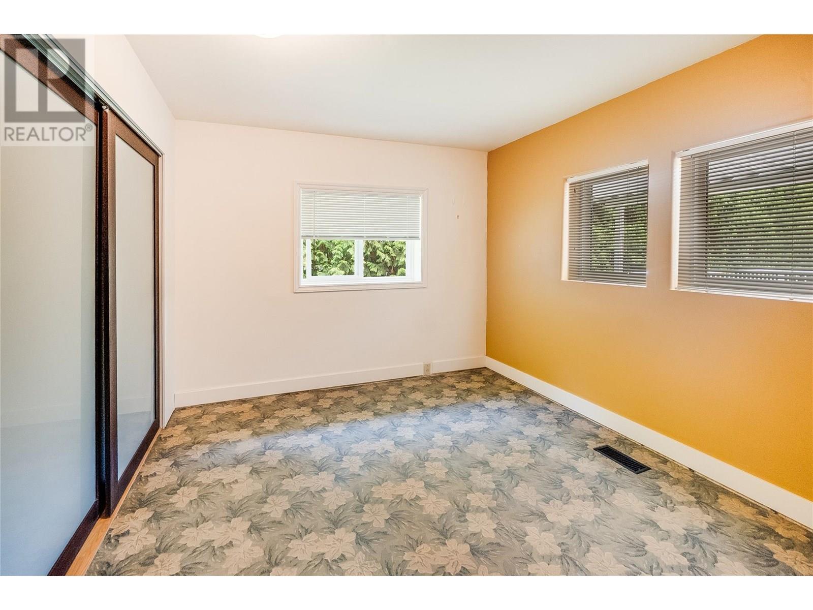 3253 Broadwater Road, Castlegar, British Columbia  V0G 1X0 - Photo 22 - 10353716
