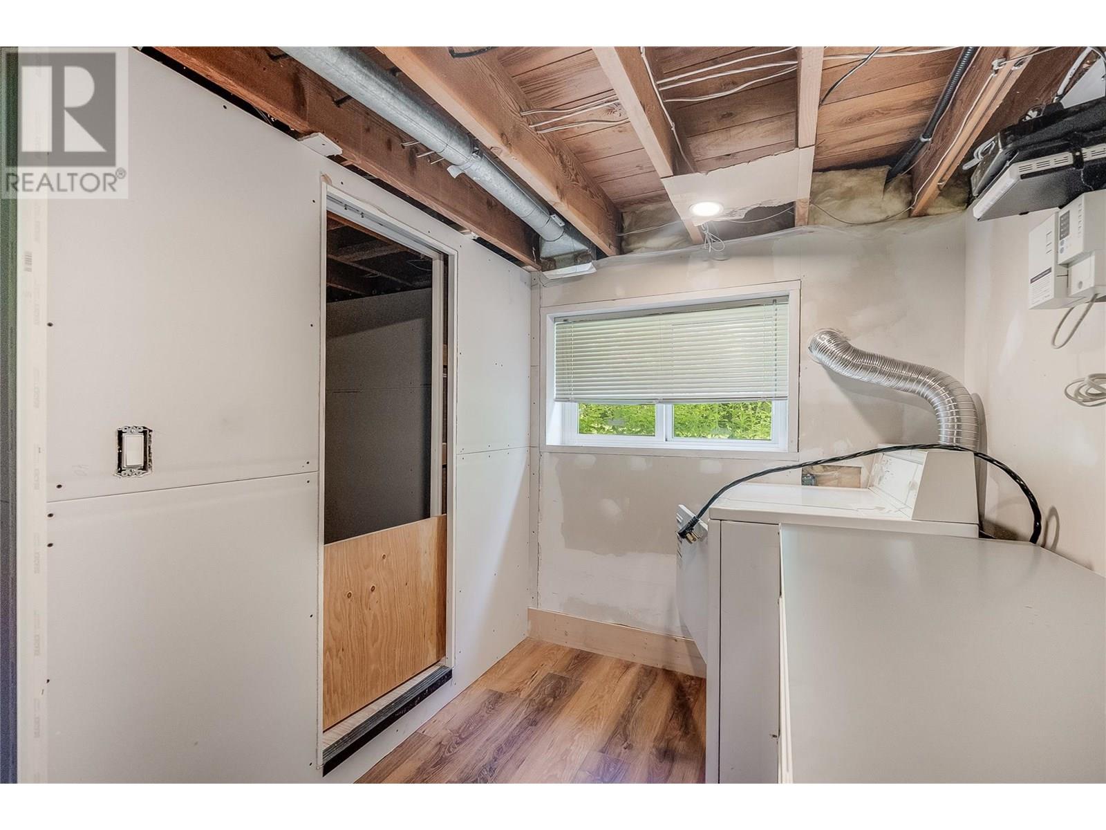 3253 Broadwater Road, Castlegar, British Columbia  V0G 1X0 - Photo 33 - 10353716