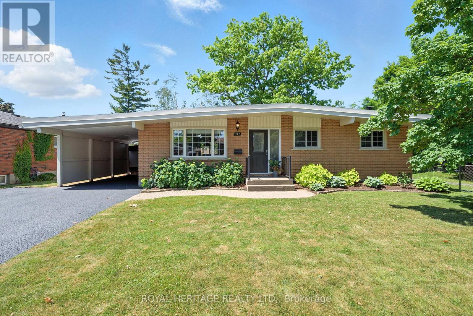 Property at 927 NORTHMINSTER AVENUE image 1