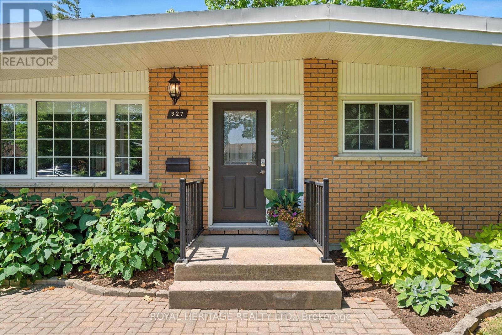 Property at 927 NORTHMINSTER AVENUE image 5