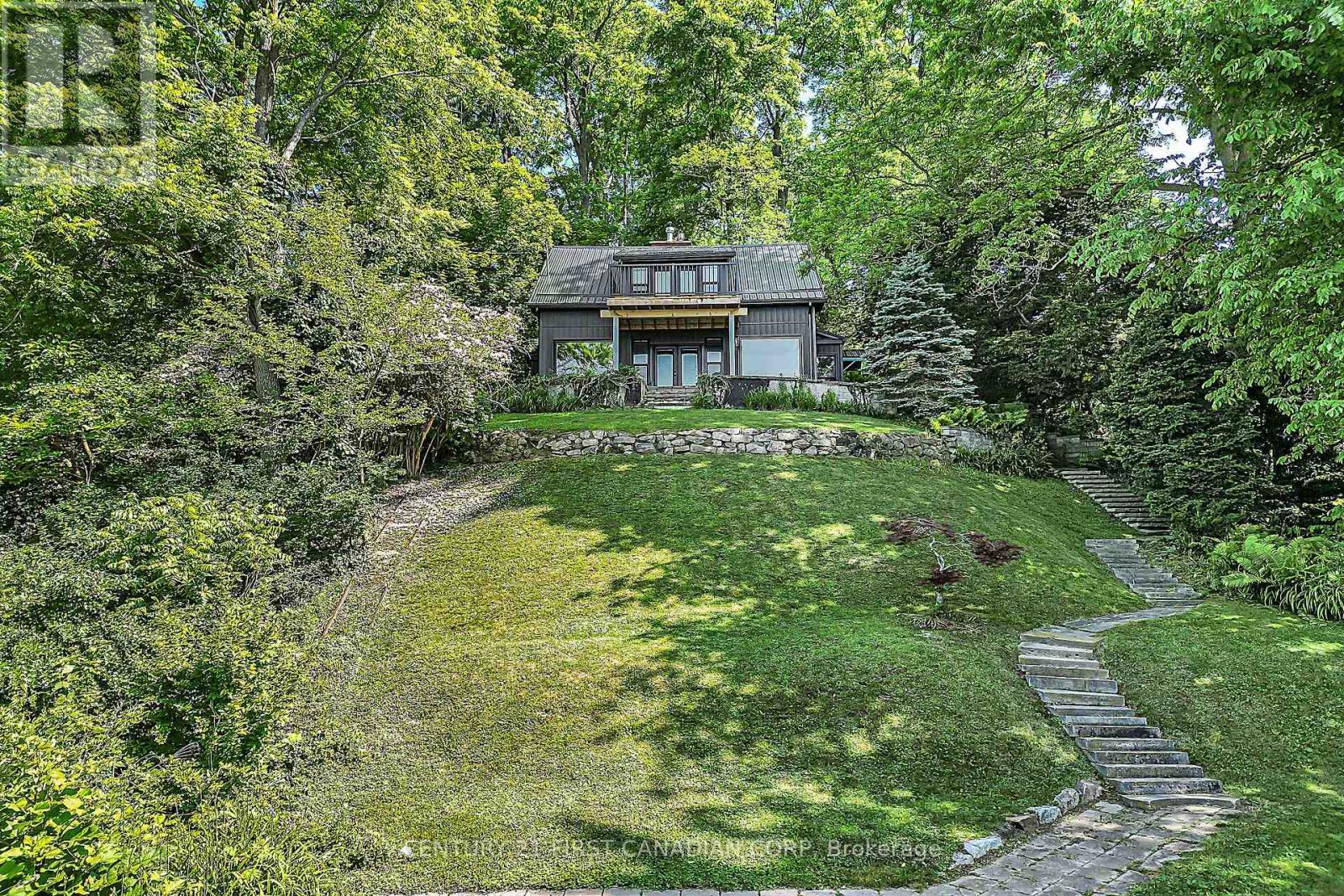 147 Harrison Place, Central Elgin (Port Stanley), Ontario  N5L 1A1 - Photo 1 - X12250433
