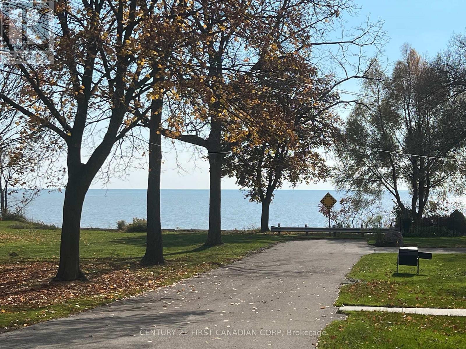 147 Harrison Place, Central Elgin (Port Stanley), Ontario  N5L 1A1 - Photo 36 - X12250433