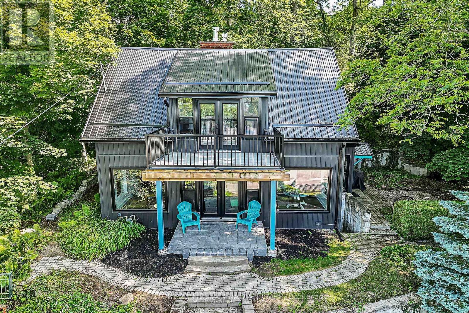 147 Harrison Place, Central Elgin (Port Stanley), Ontario  N5L 1A1 - Photo 4 - X12250433