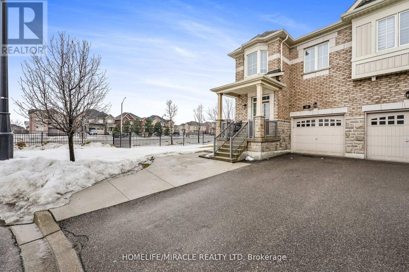 Property at 34 BERNADINO STREET image 3