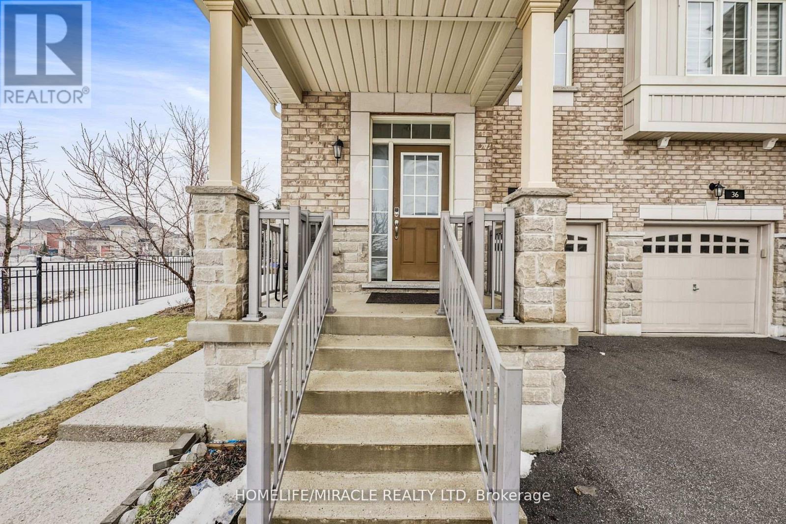 Property at 34 BERNADINO STREET image 4