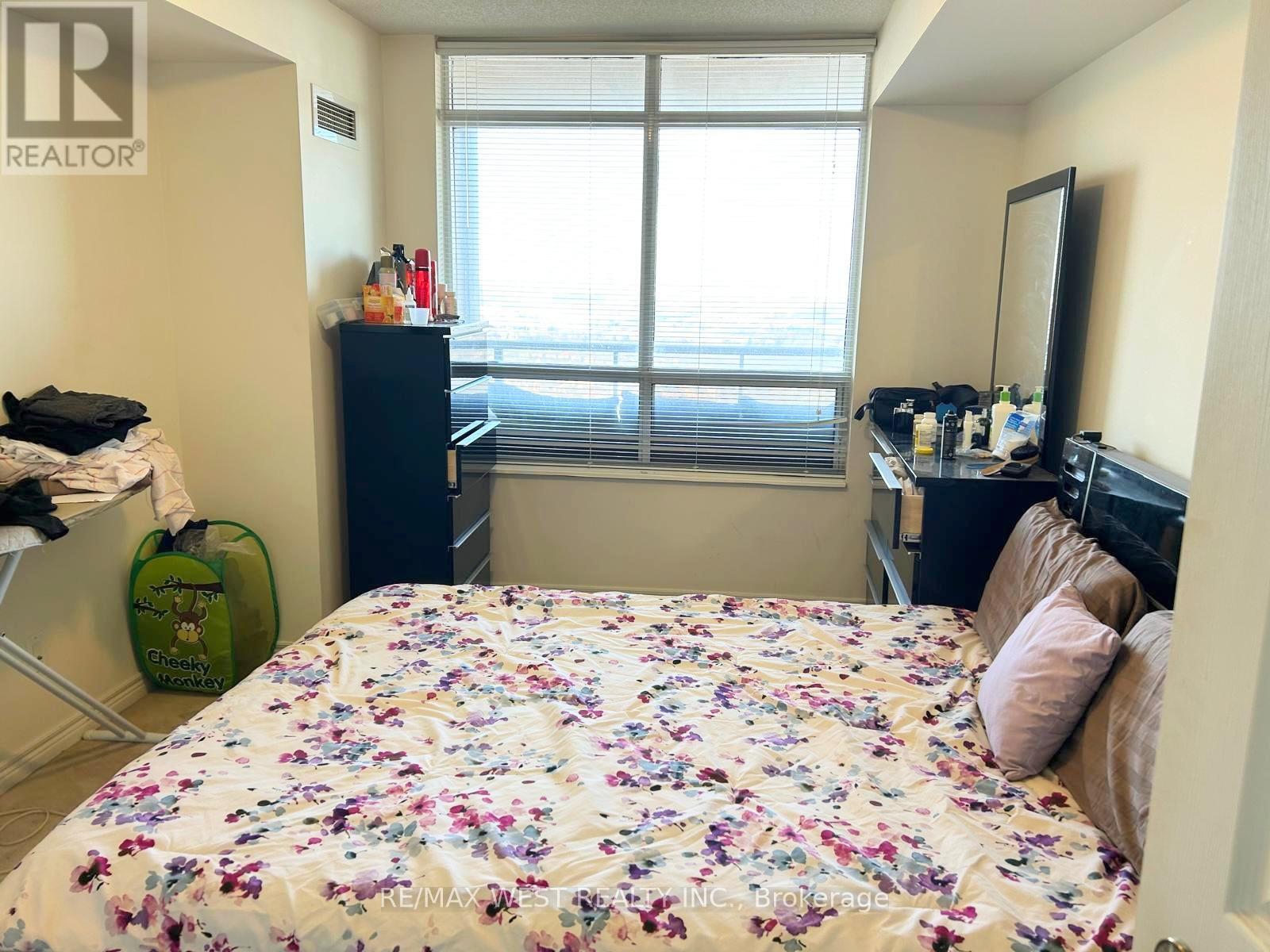 2703 - 710 Humberwood Boulevard, Toronto, Ontario  M9W 7J5 - Photo 11 - W12250053