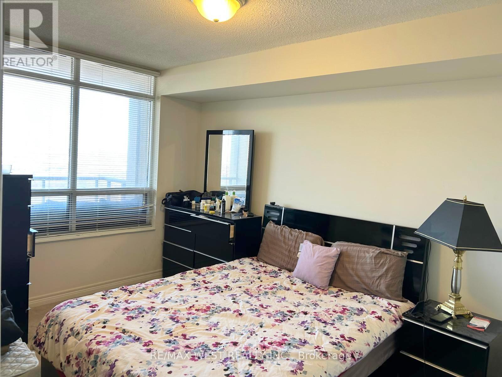 2703 - 710 Humberwood Boulevard, Toronto, Ontario  M9W 7J5 - Photo 12 - W12250053