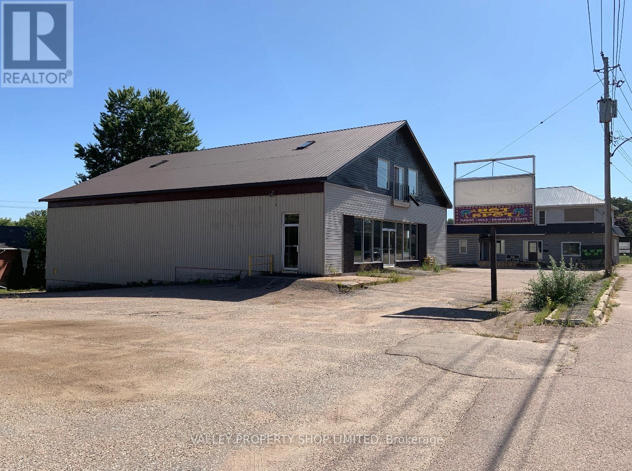 Property at 1043 PEMBROKE STREET W image