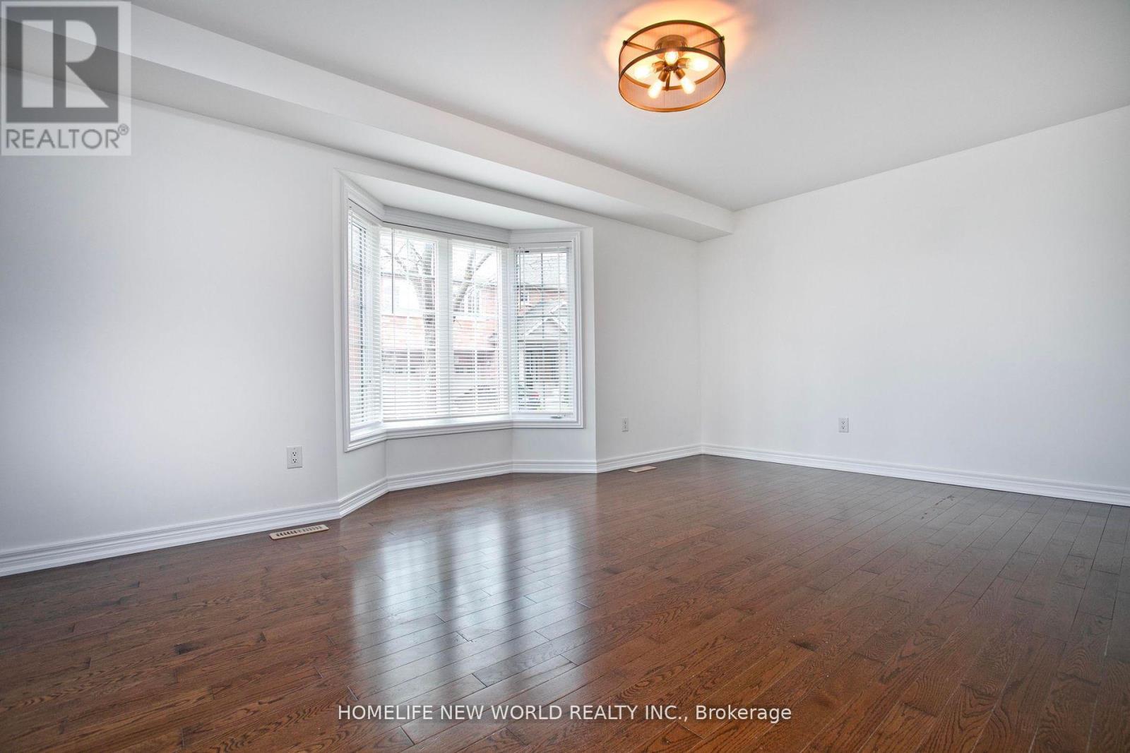 Property at 1 - 3040 FIFTH LINE W image 5