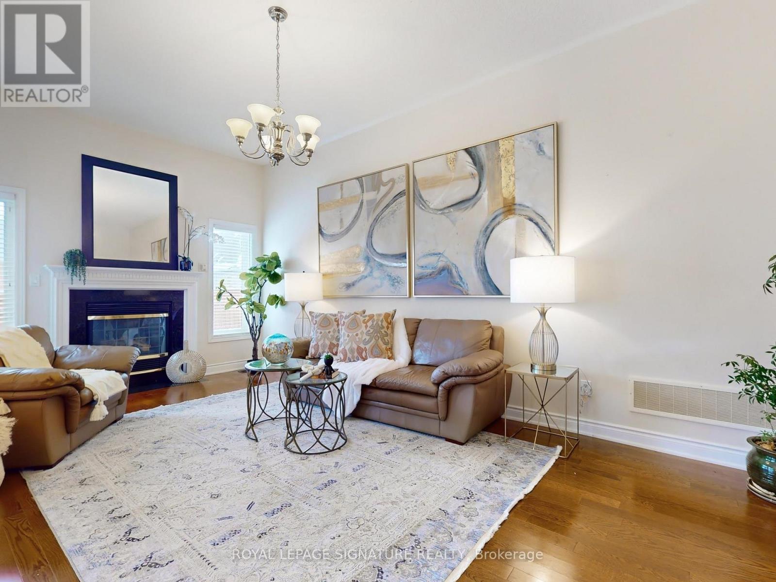 15 Concorde Drive, Brampton (Vales Of Castlemore North), Ontario  L6P 1V3 - Photo 10 - W12250186