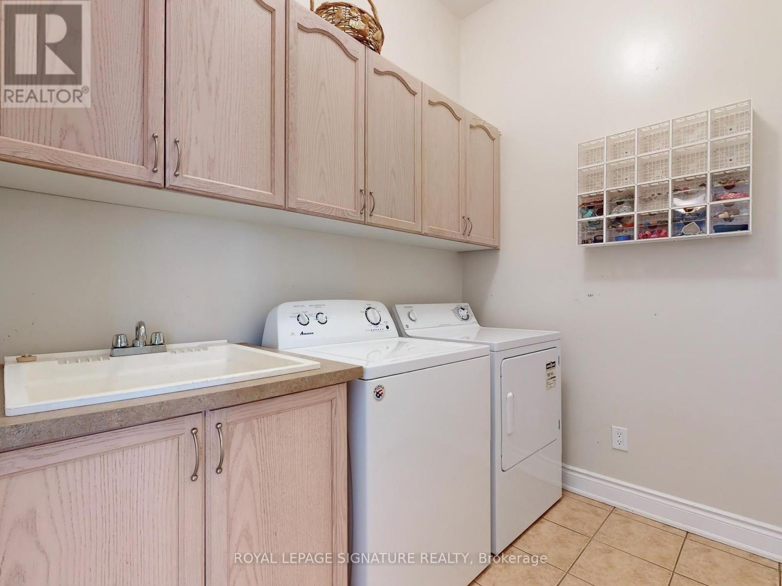 15 Concorde Drive, Brampton (Vales Of Castlemore North), Ontario  L6P 1V3 - Photo 28 - W12250186