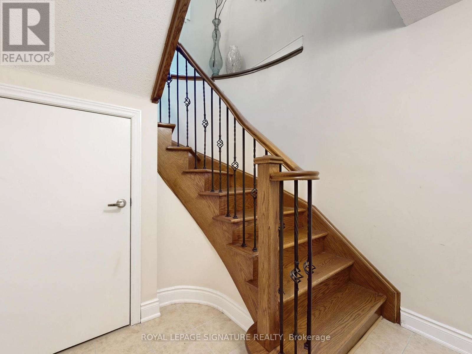 15 Concorde Drive, Brampton (Vales Of Castlemore North), Ontario  L6P 1V3 - Photo 29 - W12250186